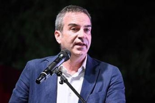 Calabria, il governatore Occhiuto si dimette: &quot;Non mi farò fermare, mi ricandido&quot;