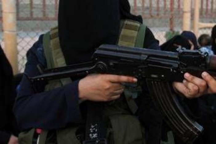 Progettava violenze in nome della jihad, arrestato 15enne a Montepulciano Progettava violenze in nome della jihad, arrestato 15enne a Montepulciano