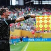Mondiali, la Fifa rivoluziona il fuorigioco: niente più bandierine 'in ritardo' Mondiali, la Fifa rivoluziona il fuorigioco: niente più bandierine 'in ritardo'
