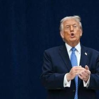 Venezuela, Machado 'premia' Trump e gli consegna il Nobel per la pace Venezuela, Machado 'premia' Trump e gli consegna il Nobel per la pace