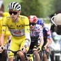 Tour, a Groves la penultima tappa. Quarto trionfo per Pogacar, Milan conquista maglia verde