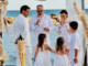 Fognini e Pennetta, l'anniversario di matrimonio e la festa a sorpresa in spiaggia Fognini e Pennetta, l'anniversario di matrimonio e la festa a sorpresa in spiaggia