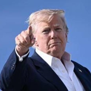 Ucraina, Trump a Putin: &quot;Stop guerra in 10 giorni o sanzioni a Russia&quot;