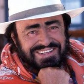 Premio Eccellenza del Mediterraneo 2025, omaggio alla memoria del Maestro Luciano Pavarotti