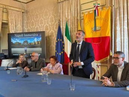 Napoli, presentato oggi al Comune il primo gemello digitale immersivo multi-piattaforma della città Napoli, presentato oggi al Comune il primo gemello digitale immersivo multi-piattaforma della città