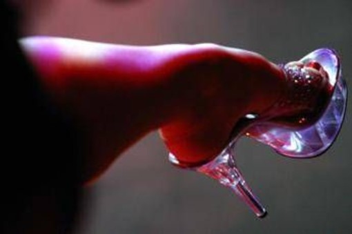 Stretta sul porno online, scatta obbligo verifica maggiore età per accedere a 48 siti web Stretta sul porno online, scatta obbligo verifica maggiore età per accedere a 48 siti web