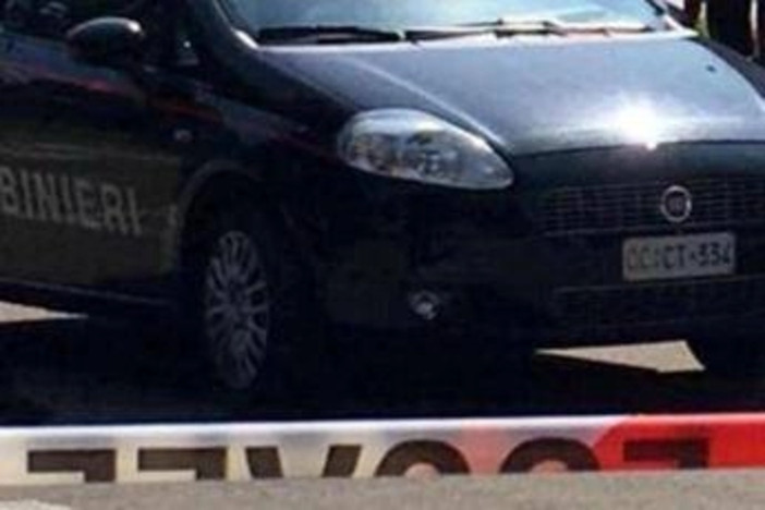 Giallo nel Casertano, cadavere di un 19enne trovato in una sala giochi