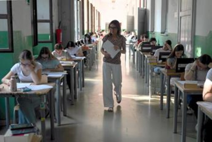 Maturità 2026, al via l'esame con la prova di italiano per 527mila studenti Maturità 2026, al via l'esame con la prova di italiano per 527mila studenti