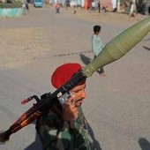 Yemen, gli Houthi conquistano Mayyun e attaccano base in Arabia Saudita: alta tensione nel Mar Rosso