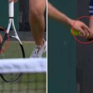 Solo a Wimbledon, tappo di champagne salta in campo durante la finale