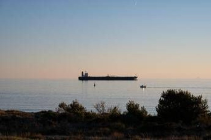 Turchia, petroliera attaccata nel Mar Nero