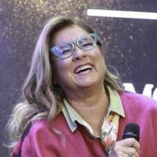 Romina Power, polemica su Felicità: "Non la rinnego, continuo a cantarla" Romina Power, polemica su Felicità: "Non la rinnego, continuo a cantarla"