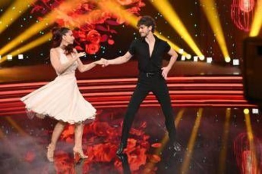 Ballando, la domanda che imbarazza Delogu: "Con Nikita solo amicizia perché..."