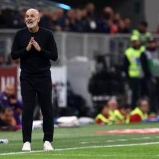 Milan-Fiorentina 2-1, Pradé non ci sta: "Rigore scandaloso". Pioli: "Così invitiamo i giocatori a simulare" Milan-Fiorentina 2-1, Pradé non ci sta: "Rigore scandaloso". Pioli: "Così invitiamo i giocatori a simulare"